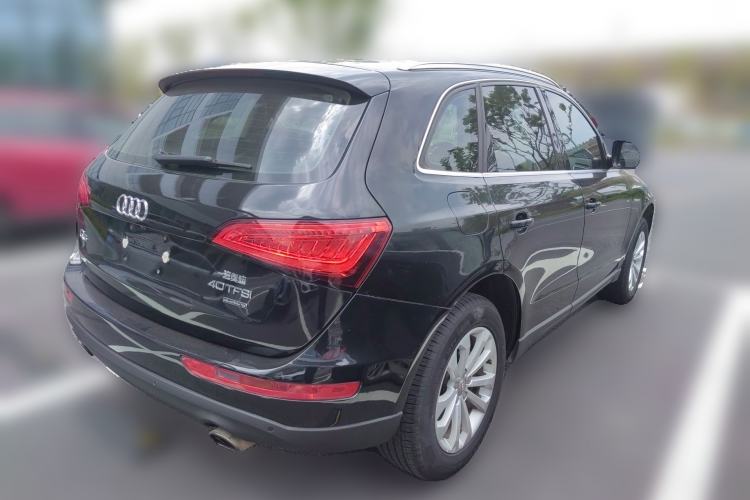 Used Audi Q5 2015 40 TFSI Technology Edition Rear Right 45 Deg