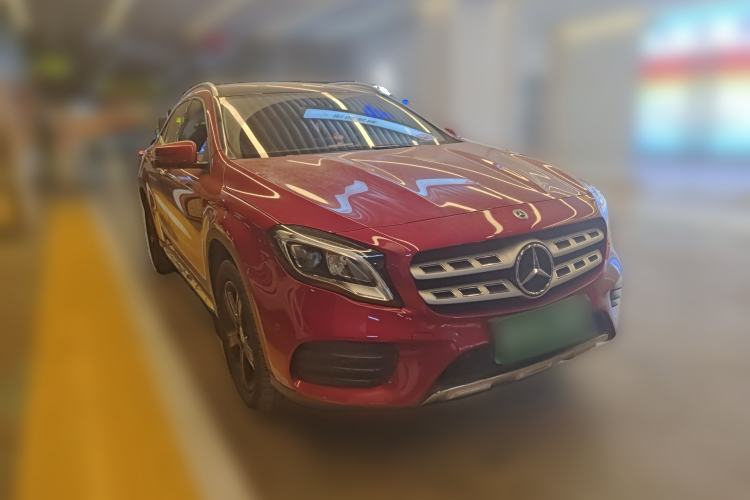 Used Mercedes-Benz GLA 2019 GLA 200 Fashion Model Front Right 45 Deg