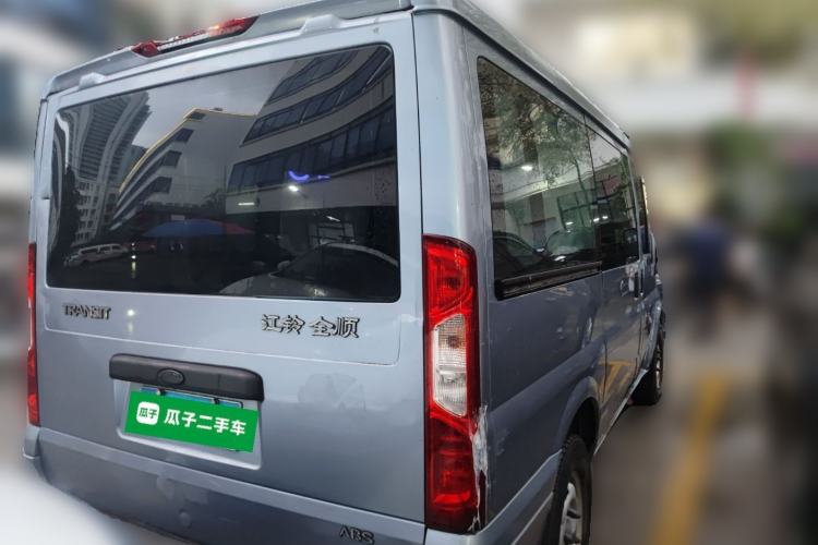 Used Ford Transit Custom 2013 2.4T Diesel Luxury Version Short Wheelbase Mid-Height China III Standard
