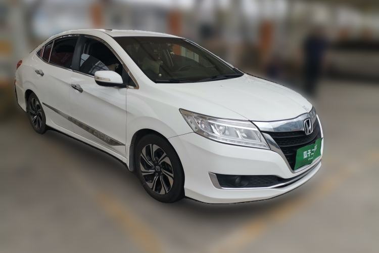 Used Honda Crider 2016 1.8L CVT Luxury Edition Front Right 45 Deg