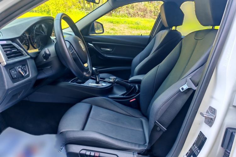 Used BMW 3 Series 2019 320Li Fashion Model Interior 5