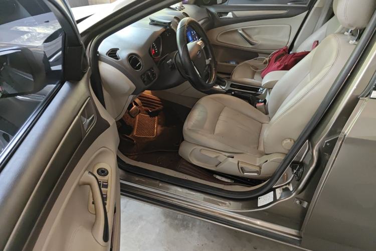 Used Ford Mondeo 2011 2.3L Fashion Edition