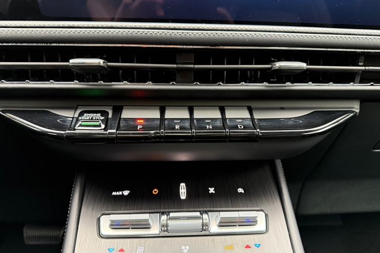 Used Lincoln Corsair 2024 2.0T Four-Wheel Drive Prestige Edition