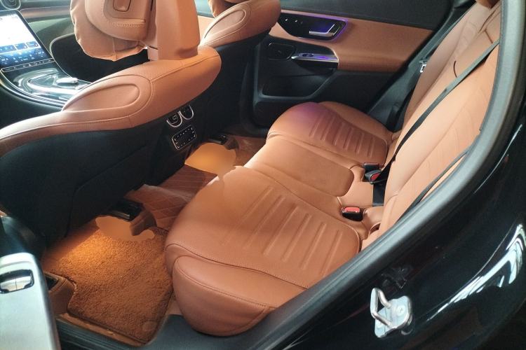 Used Mercedes-Benz GLC 2023 Facelift GLC 260 L 4MATIC Dynamic Version 5 Seats