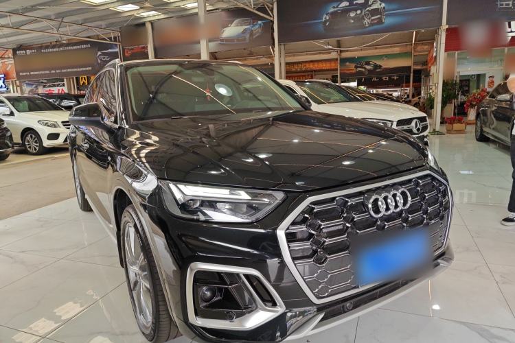 Used Audi Q5L 2022 Updated 40T Luxury Dynamic Edition Front Right 45 Deg