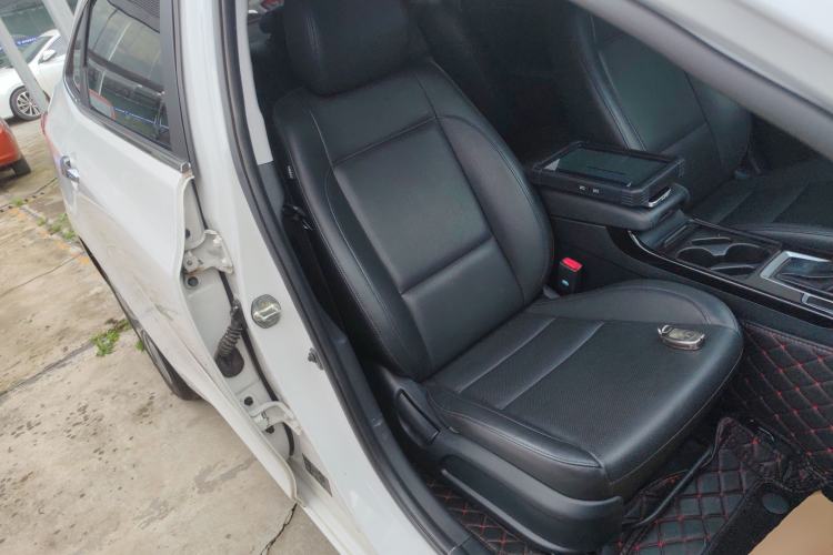 Used Hyundai Mistra 2014 1.8L Automatic Deluxe DLX Model Right Front Seat