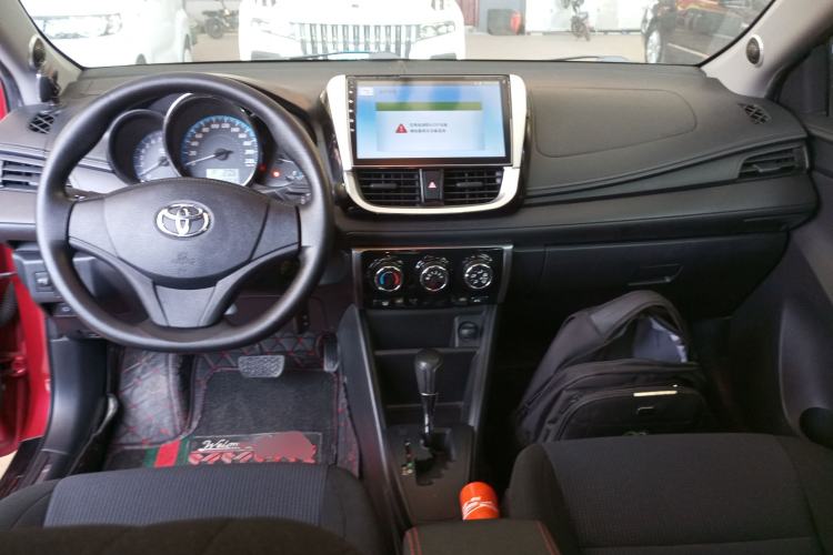 Used Toyota YARiS L Zhi Xuan 2016 Revised 1.5E CVT Charming Edition Center Console