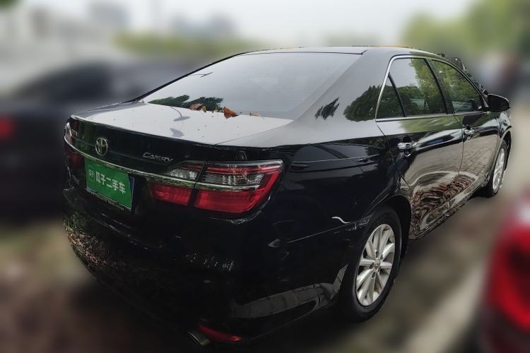 Used Toyota Camry 2016 2.0E 10th Anniversary Elite Edition
