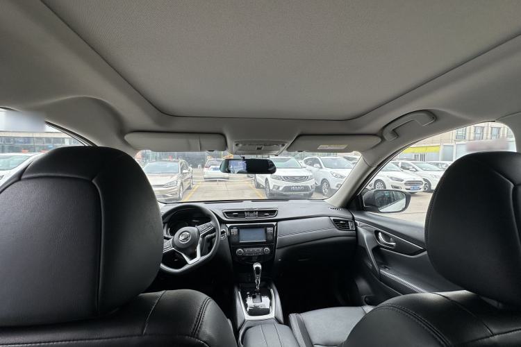 Used Nissan X-Trail 2017 2.0L CVT Comfort Edition 2WD Interior 3