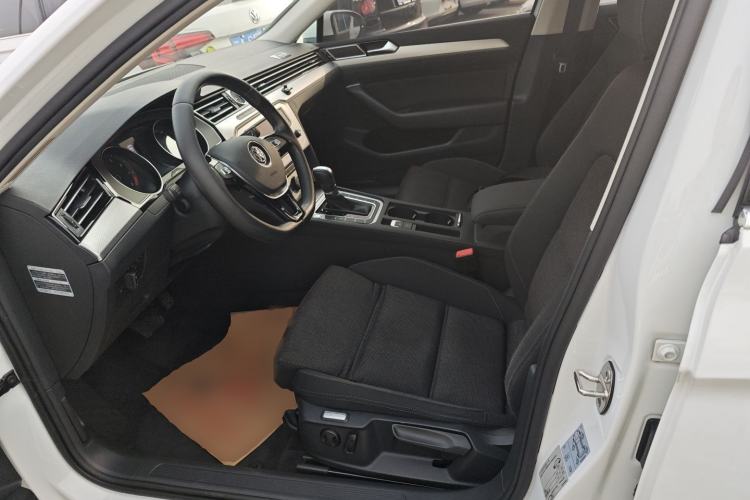 Used Volkswagen Variant 2017 280TSI Two-Wheel-Drive Comfort Edition
