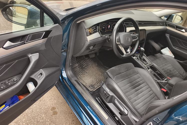 Used Volkswagen Variant 2021 2.0T Comfort Edition Driver Seat