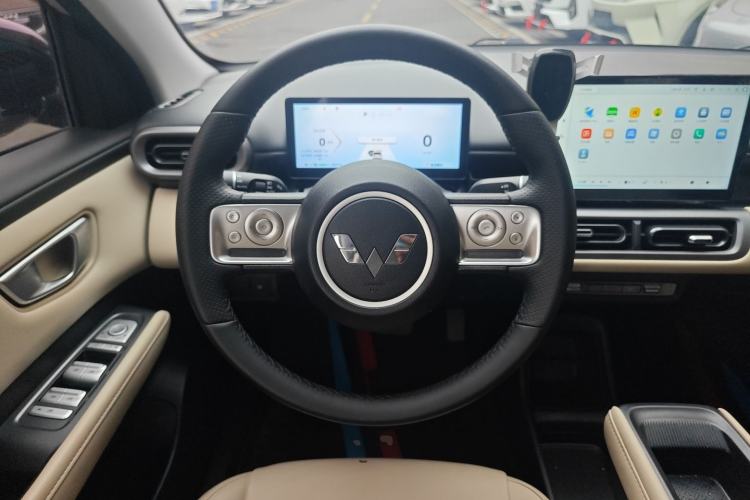 Used Wuling Bingo PLUS 2024 330 km Range Five-Seater Version