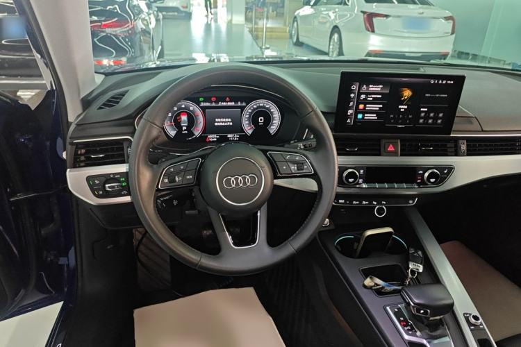 Used Audi A4L 2022 40 TFSI Luxury Dynamic Model