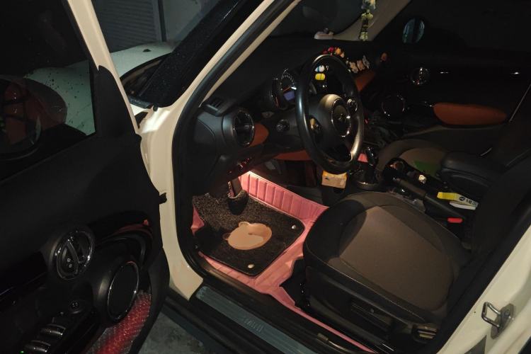 Used MINI 2019 1.5T ONE PLUS Five-Door Edition Driver Seat