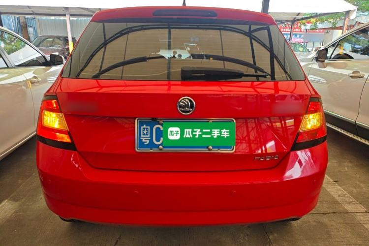 Used Skoda Fabia 2015 1.4L Automatic Front-Drive Model Rear