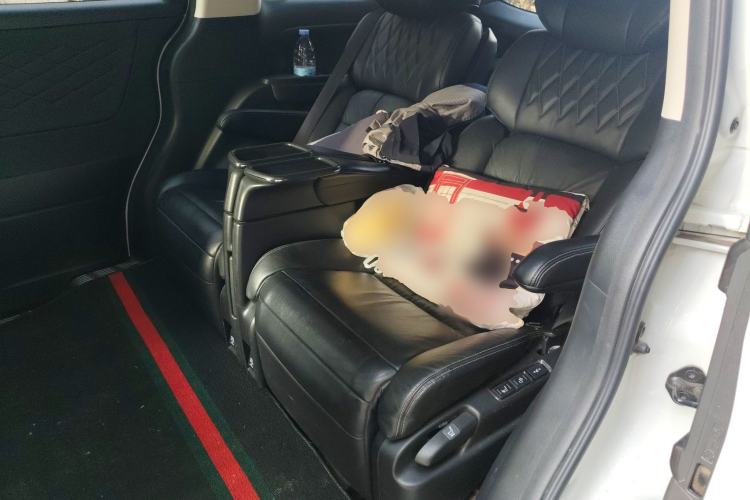 Used Honda Elysion 2019 2.0L Hybrid Luxury Edition Left Rear Seat