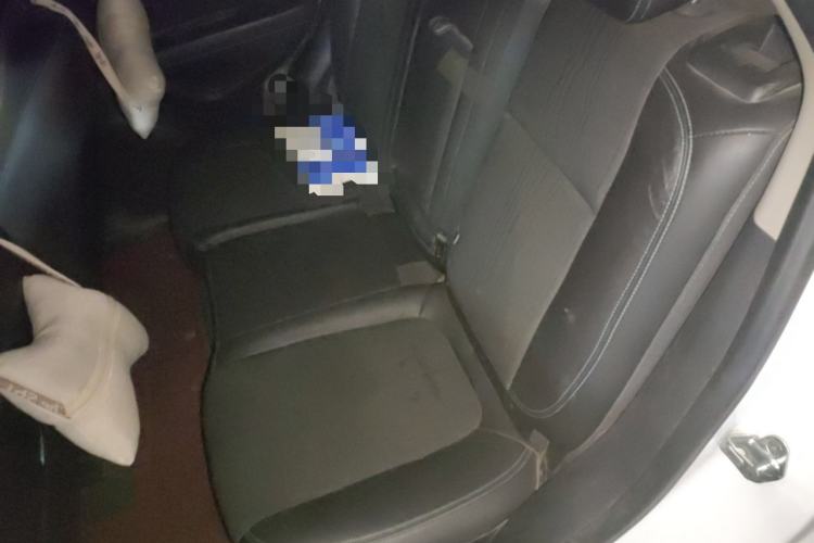 Used Chevrolet Trax 2014 1.4T Automatic Two-Wheel Drive Luxury Model Left Rear Seat