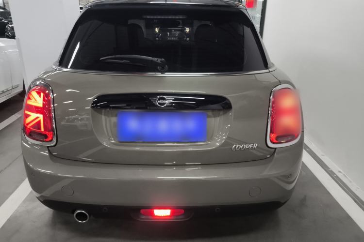 Used MINI 2018 1.5T COOPER Classic Edition Five-Door Version Rear