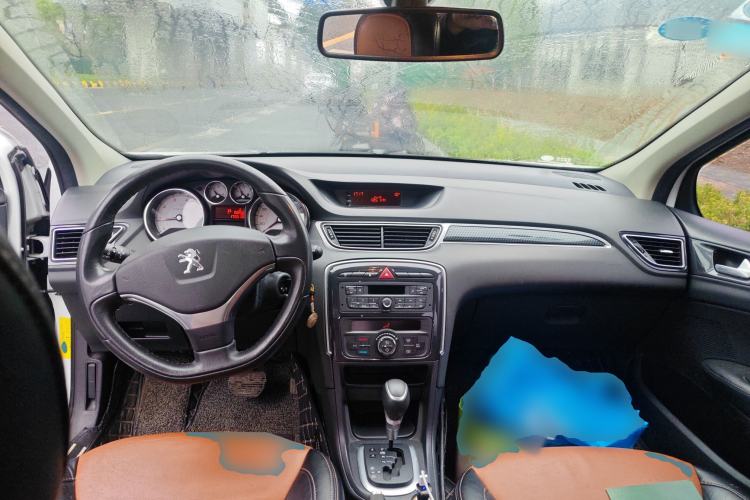 Used Peugeot 308 2014 Enjoyment Edition Classic 1.6L Automatic Fashion Model Center Console