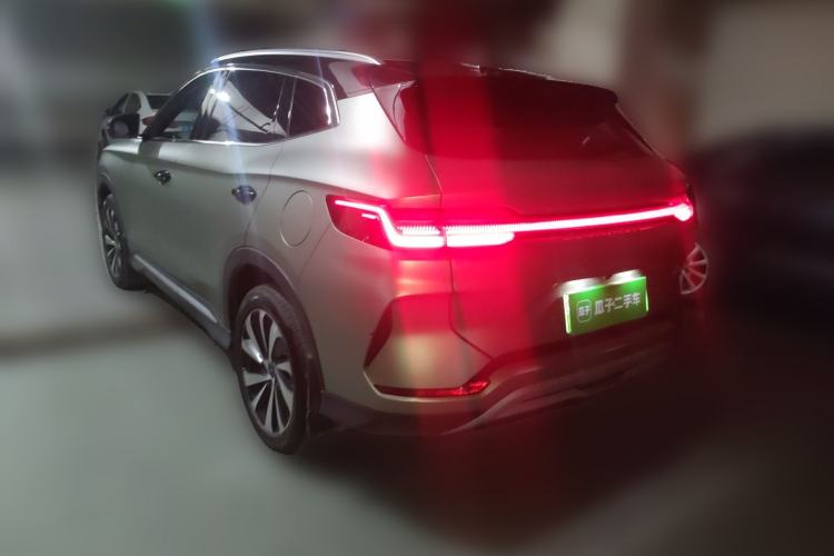 Used BYD Song PLUS New Energy 2023 Champion Edition EV 520KM Prestige Model
