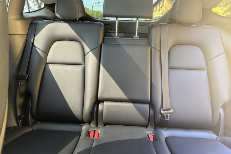 Used Tesla Model Y 2024 Long-Range All-Wheel-Drive Version
