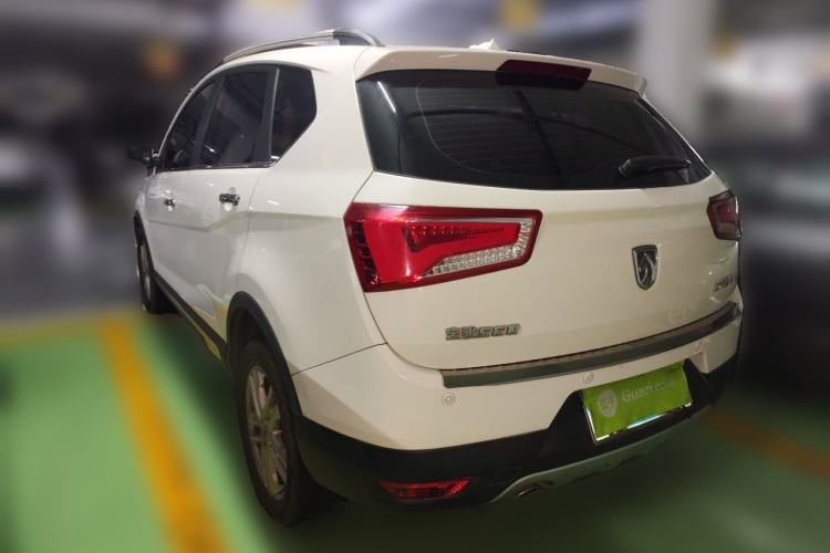 Used Baojun 560 2015 1.8L Manual Elite Edition
