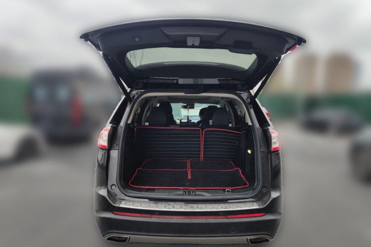 Used Ford Edge 2016 EcoBoost 245 Two-Wheel-Drive Titanium 7-Seater
