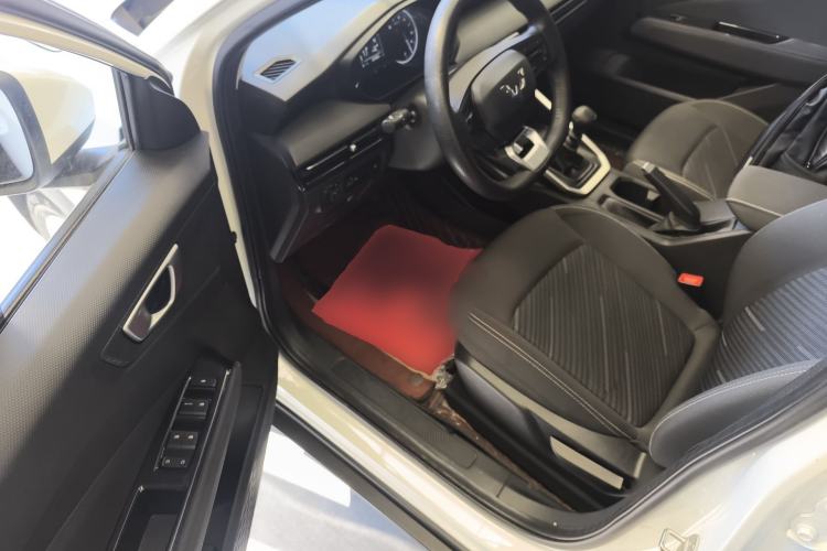 Used Wuling Alvez 2022 1.5L Manual Free-Style Model