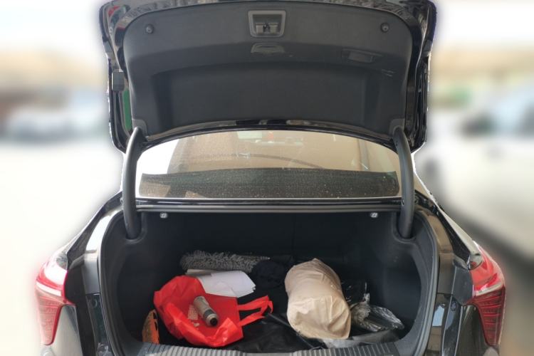 Used Hongqi H5 2025 1.5T DCT Qiyun 500 000th Unit Commemorative Edition Trunk