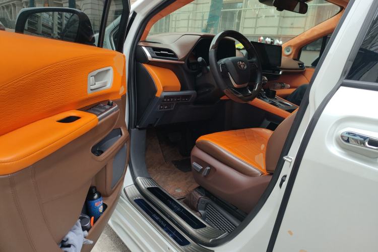 Used Toyota Sienna 2021 2.5L Hybrid Comfort Edition
