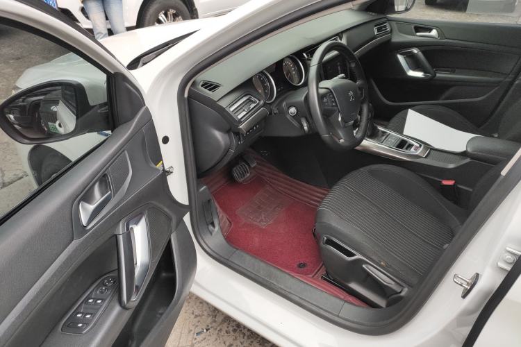 Used Peugeot 408 2018 Revised 350THP Automatic Luxury Edition Driver Seat