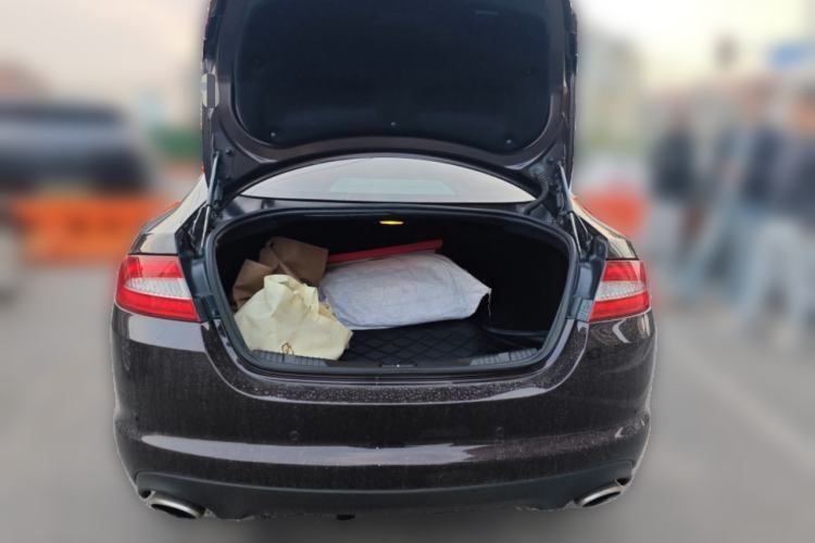 Used Jaguar XF 2015 XF 2.0T Luxury Edition Trunk