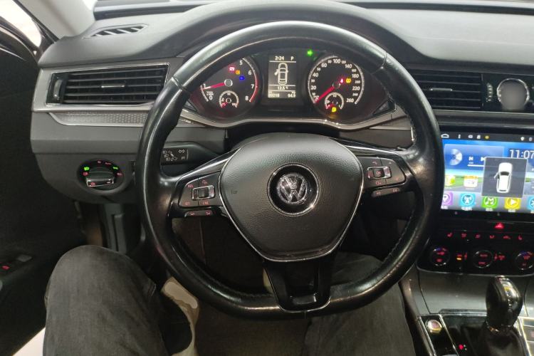 Used Volkswagen Passat 2017 330TSI DSG Luxury Edition