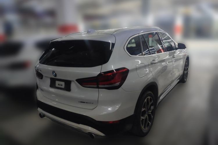 Used BMW X1 2022 sDrive20Li Fashion Model Rear Right 45 Deg