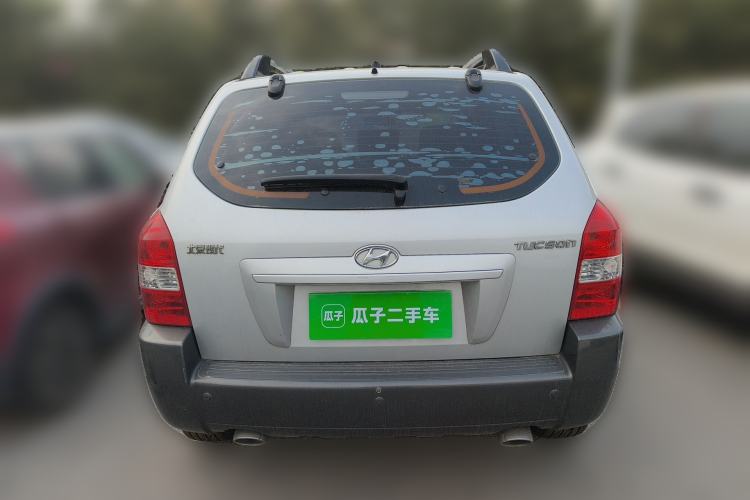 Used Hyundai Tucson 2009 2.0L Automatic Two-Wheel Drive with Sunroof Rear