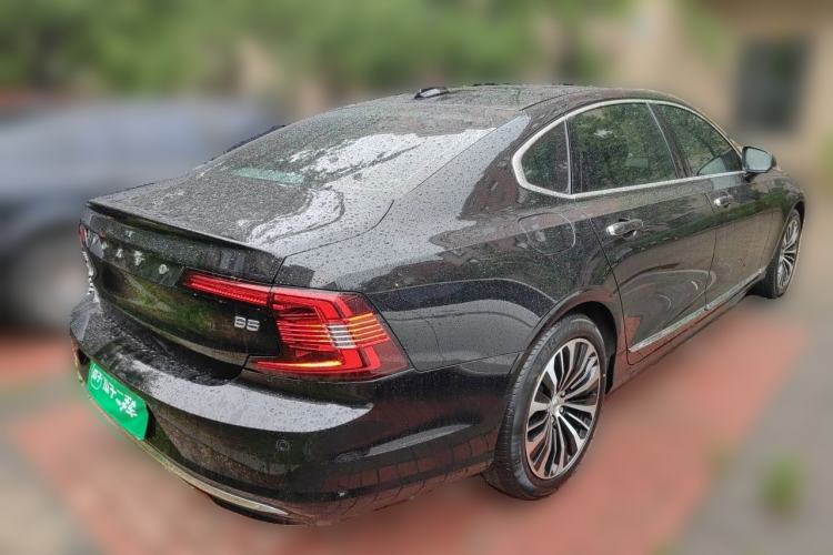 Used Volvo S90 2023 B5 Zhiyi Luxury Edition
