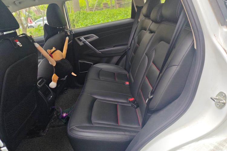 Used Geely Auto Emgrand X7 Sport 2020 1.8TD DCT Two-Wheel Drive Smart Connect 4G-Enabled Version
