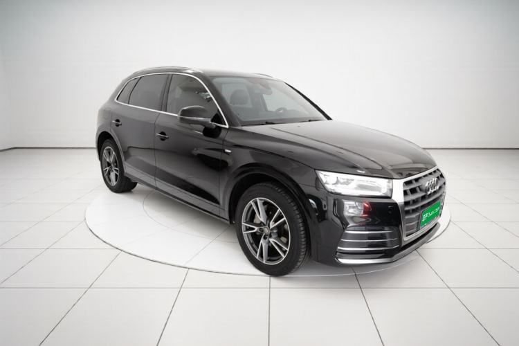Used Audi Q5L 2020 Updated 40 TFSI Prestige Fashion Edition Front Right 45 Deg