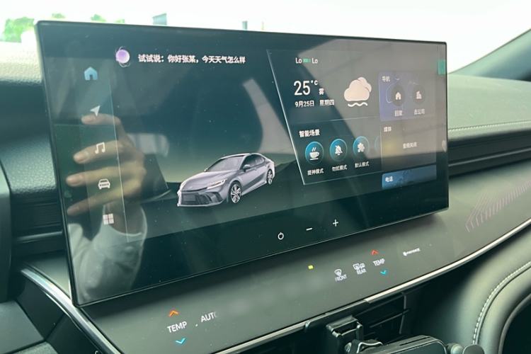 Used Toyota Camry 2025 Dual-Motor 2.0 HXS Glory Edition