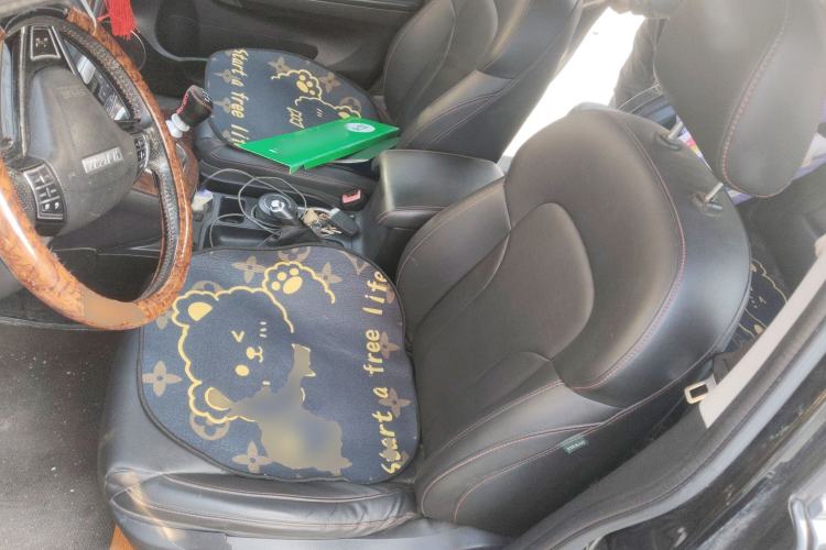 Used Haval H6 2015 Revised Version Sport Edition 1.5T Manual Transmission Two-Wheel Drive Elite Grade