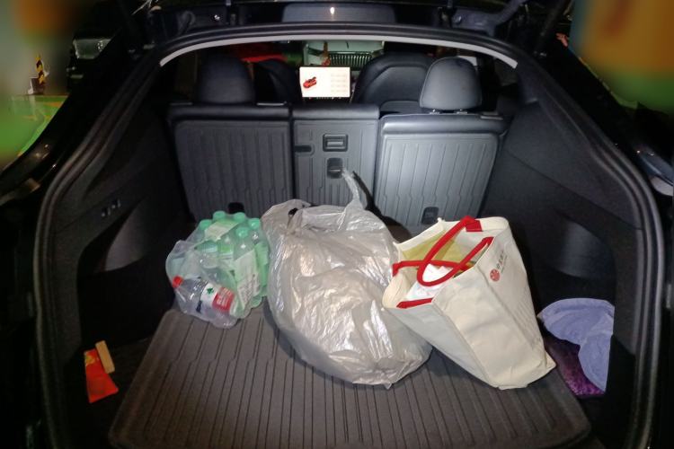 Used Tesla Model Y 2024 Rear-Wheel-Drive Version Trunk