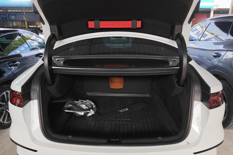 Used BYD Han 2022 DM-i 121KM Luxury Model