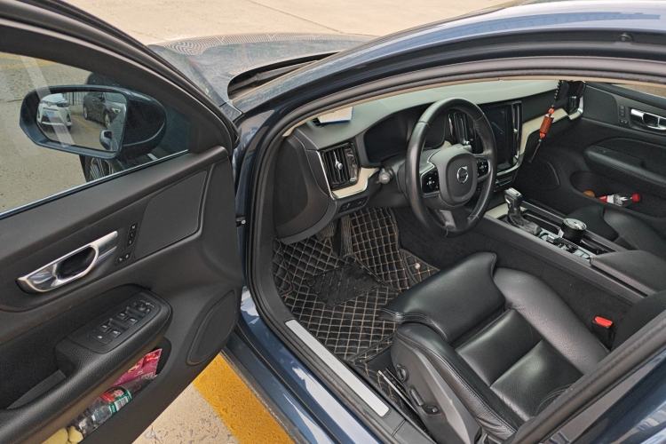 Used Volvo S60 2020 T4 Zhiyuan Luxury Edition Driver Seat