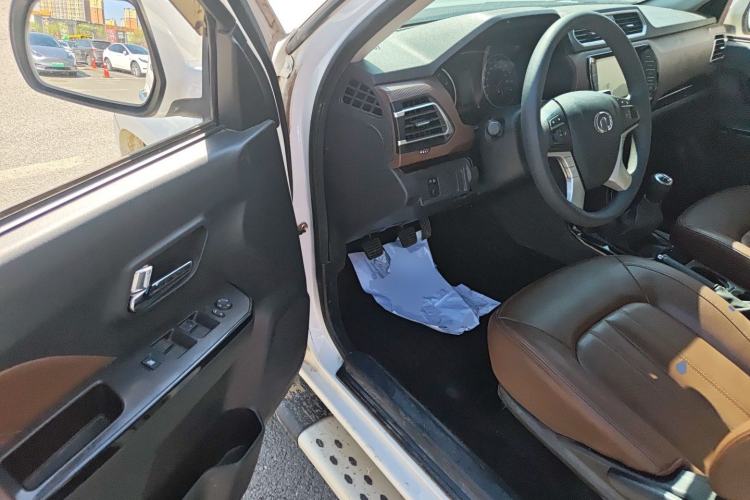 Used Great Wall Wingle 6 2017 2.4L Gasoline 4x4 Elite Version 4G69 Driver Seat