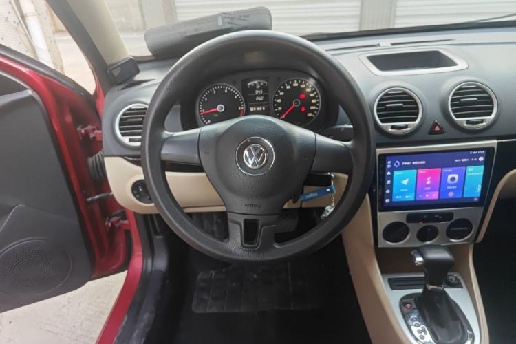 Used Volkswagen Lavida 2011 2.0L Automatic Premium Edition
