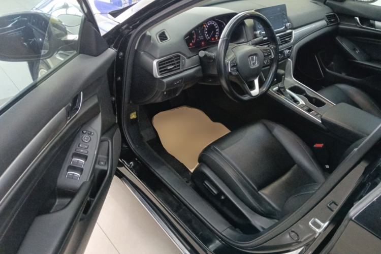 Used Honda Accord 2018 260TURBO Elite Edition China VI Driver Seat