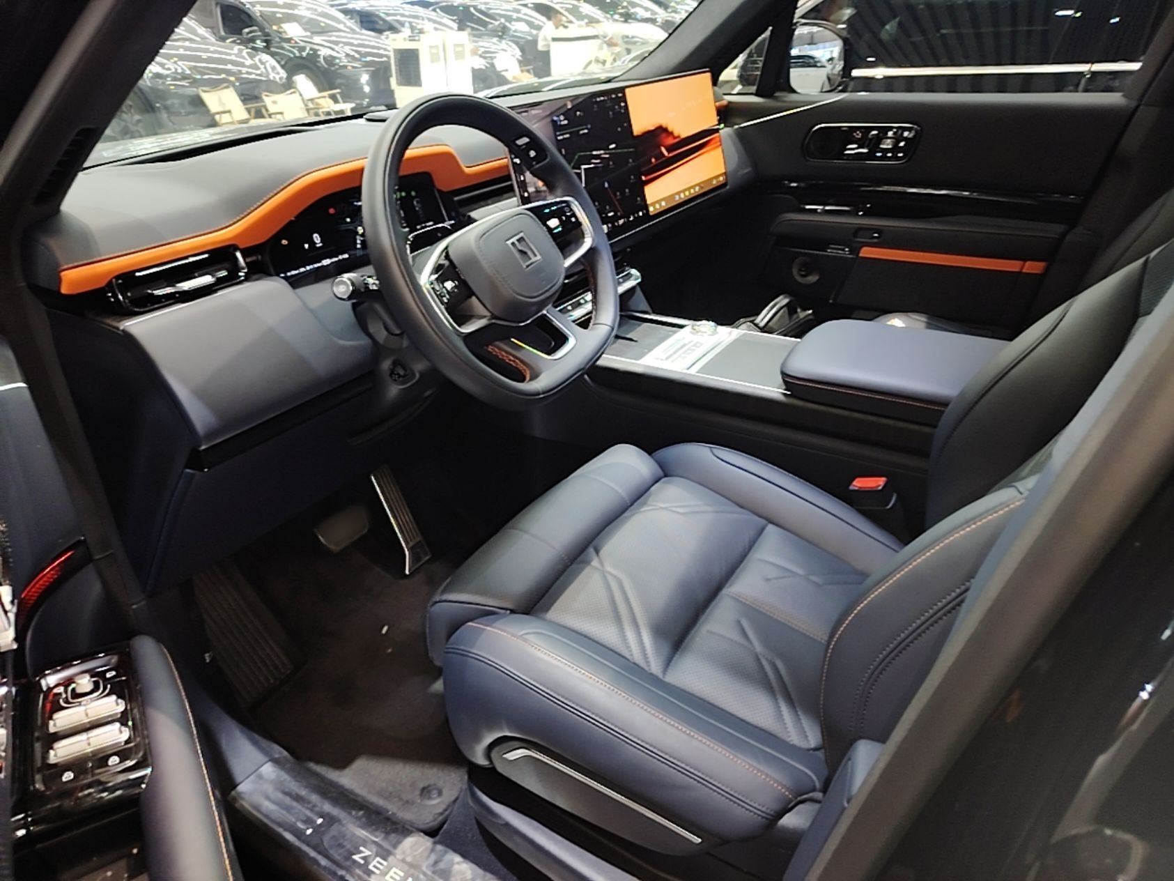 Zeekr 9X 2025 Moon Black Edition 70kWh — снимка 17