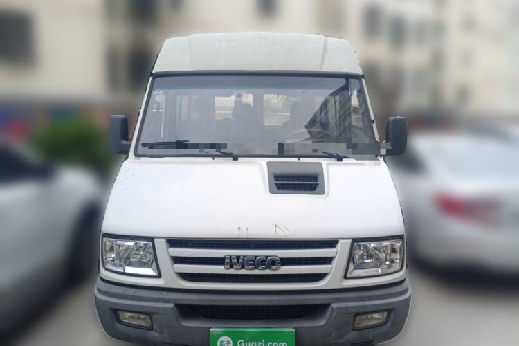 Used Iveco Daily 2014 2.5T-A35 NJ6484ACM47Z4 Front