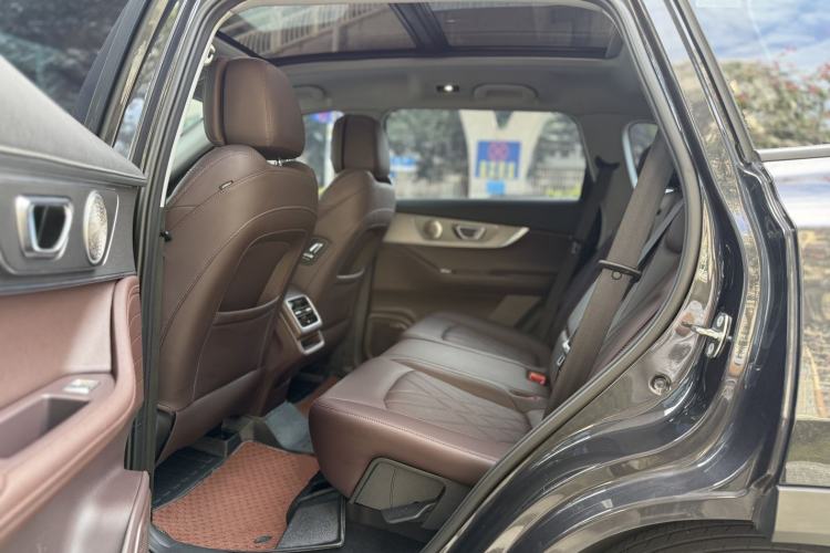 Used Chery Tiggo 8 PLUS 2024 Champion Edition 290TGDI DCT Deluxe Version 5-Seater