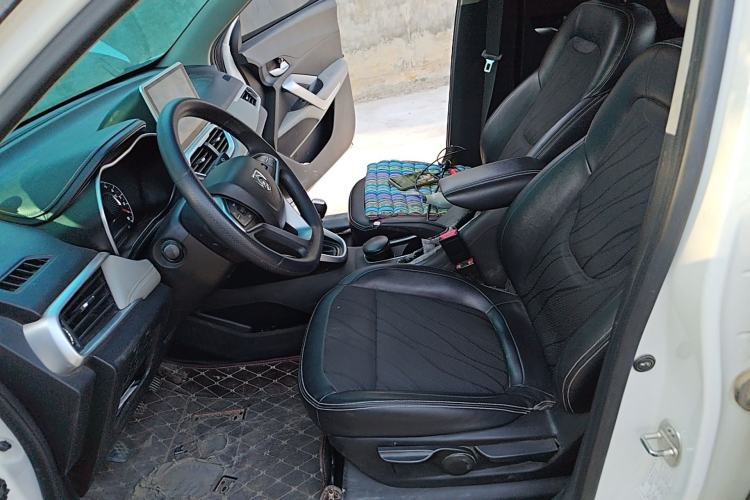 Used Baojun 510 2017 1.5L Manual Fashion Model
